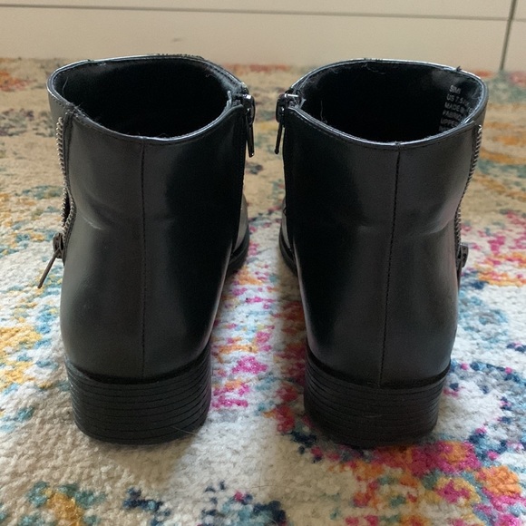 JustFab Black Leather Ankle Boots - Picture 3 of 3